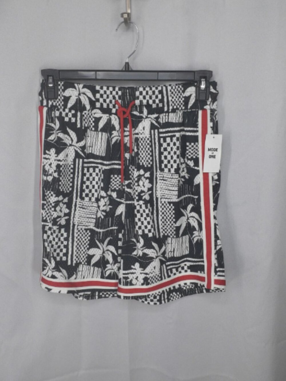 Men's Black White Red Mode of One size SMALL ORG $49.50 Shorts (Rack 1) NWT